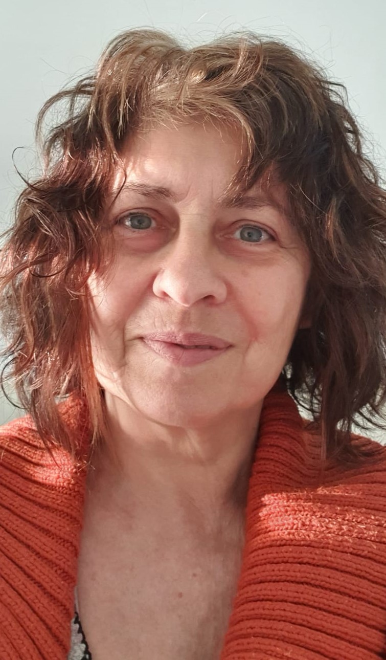 Paula Cristina Oliveira Calado